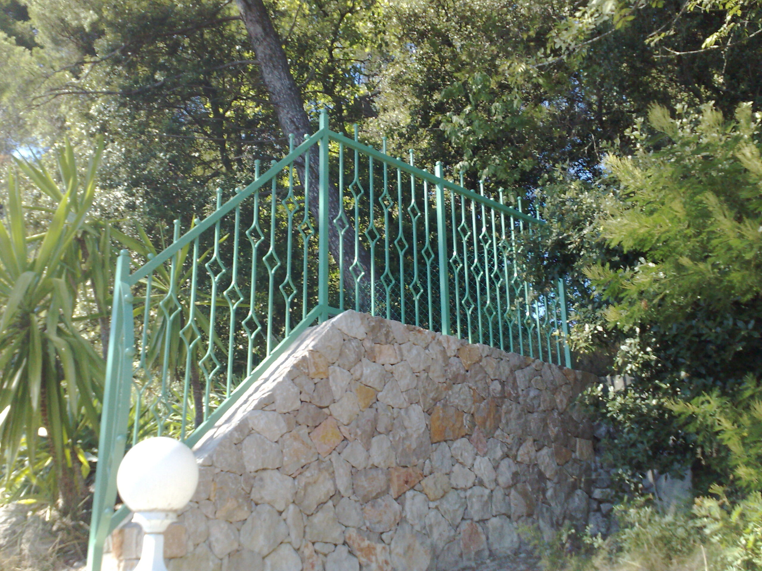 23092010156